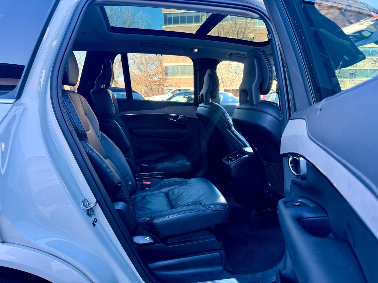Volvo XC90  2022