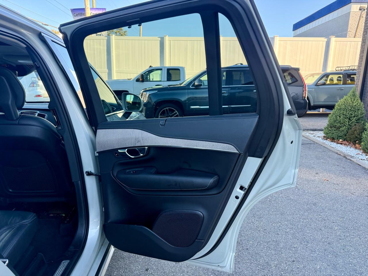 Volvo XC90  2022