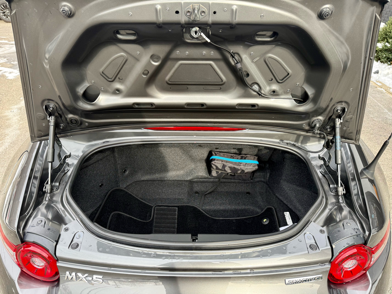 Mazda MX-5 Miata Grand Touring 6AT 2025