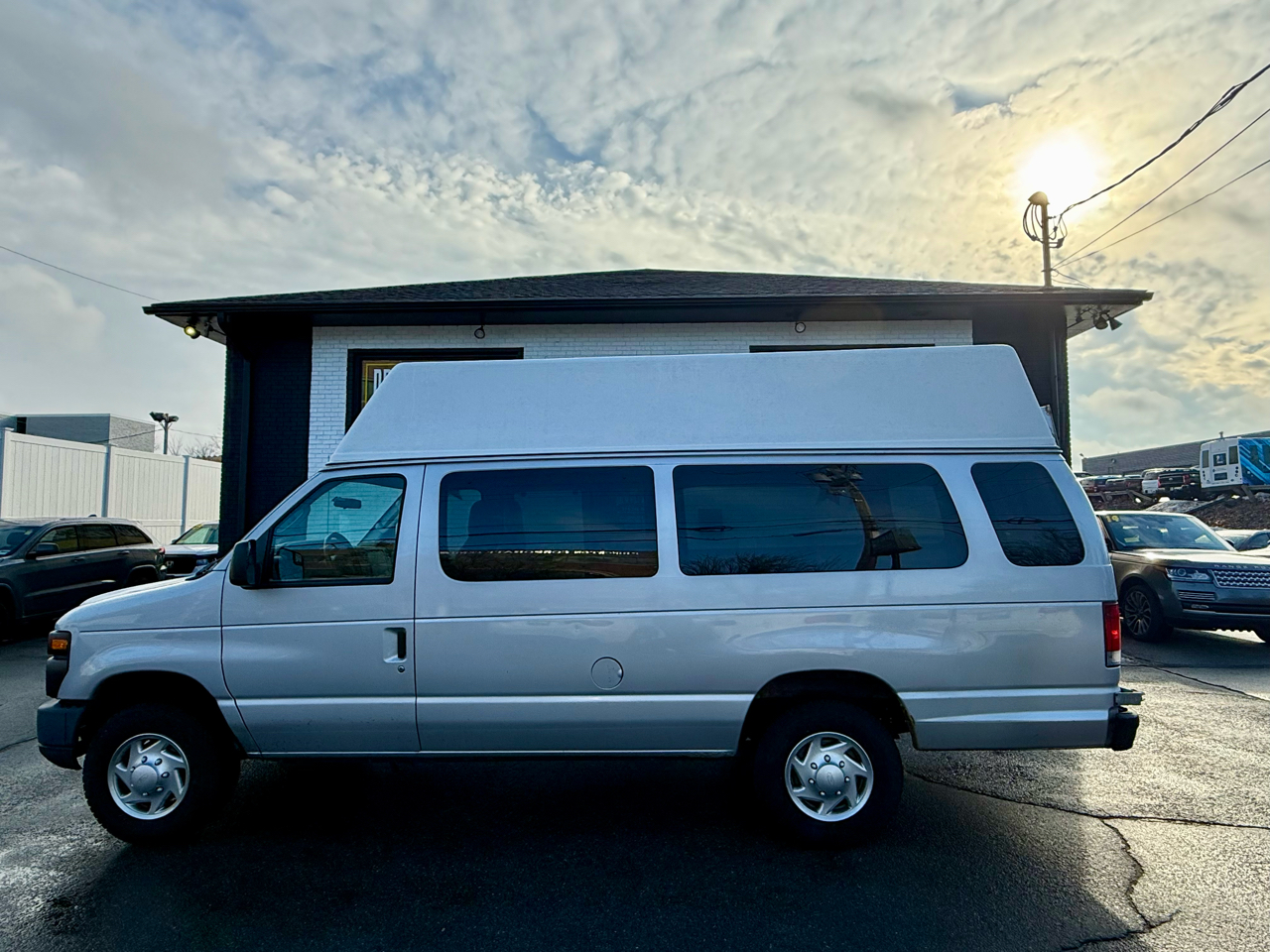 2012 Ford E-Series Econoline Van Commercial