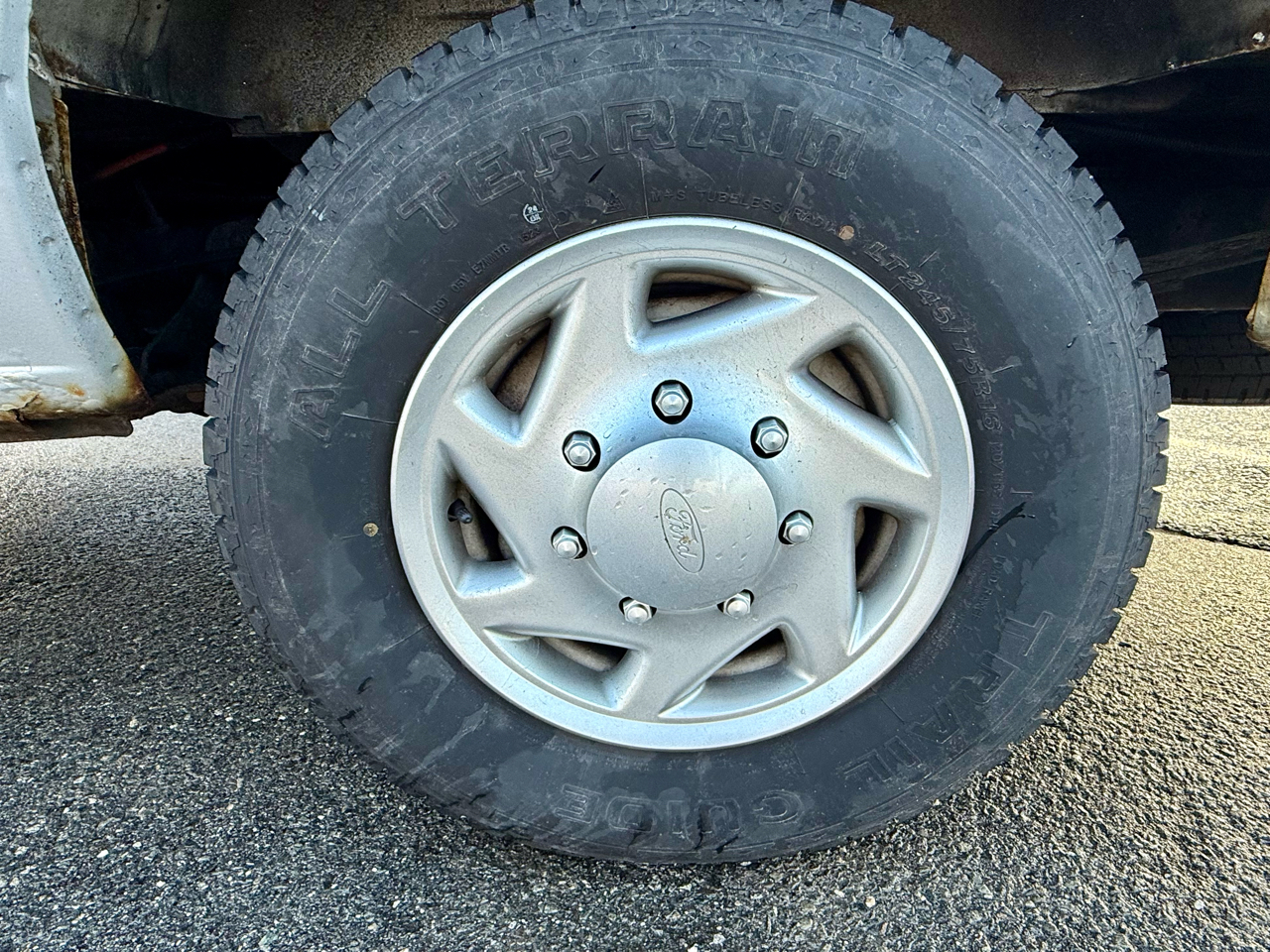 Ford Econoline E-350 Super Duty Extended 2012