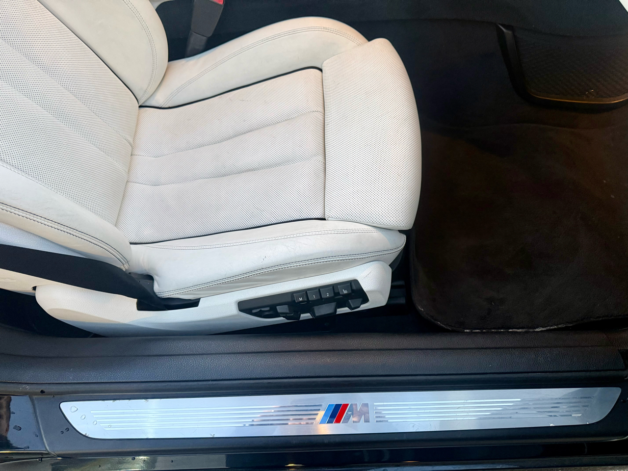 BMW 6-Series 650xi Convertible 2014