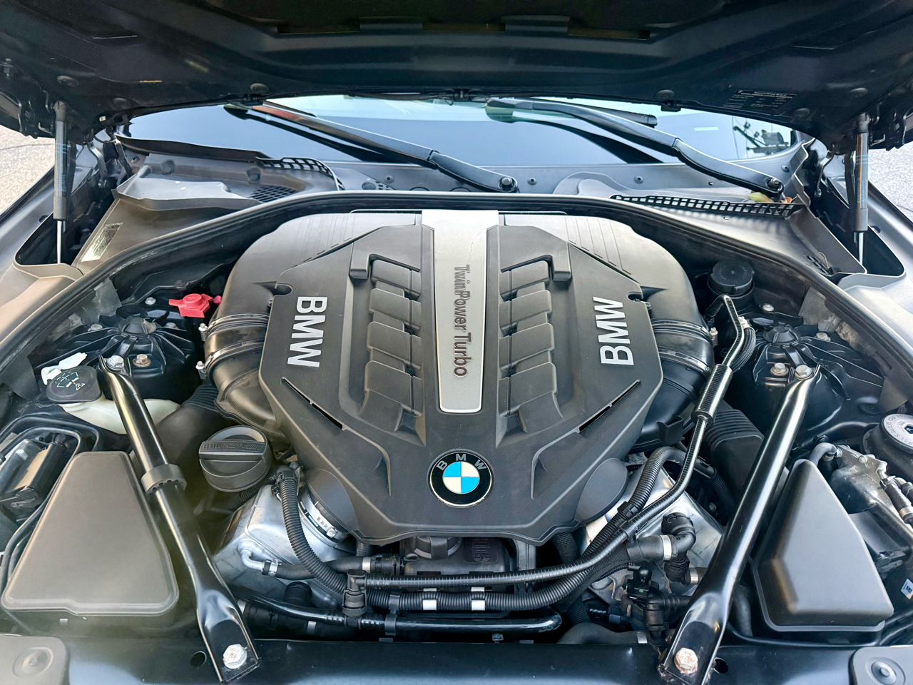 BMW 6-Series 650xi Convertible 2014