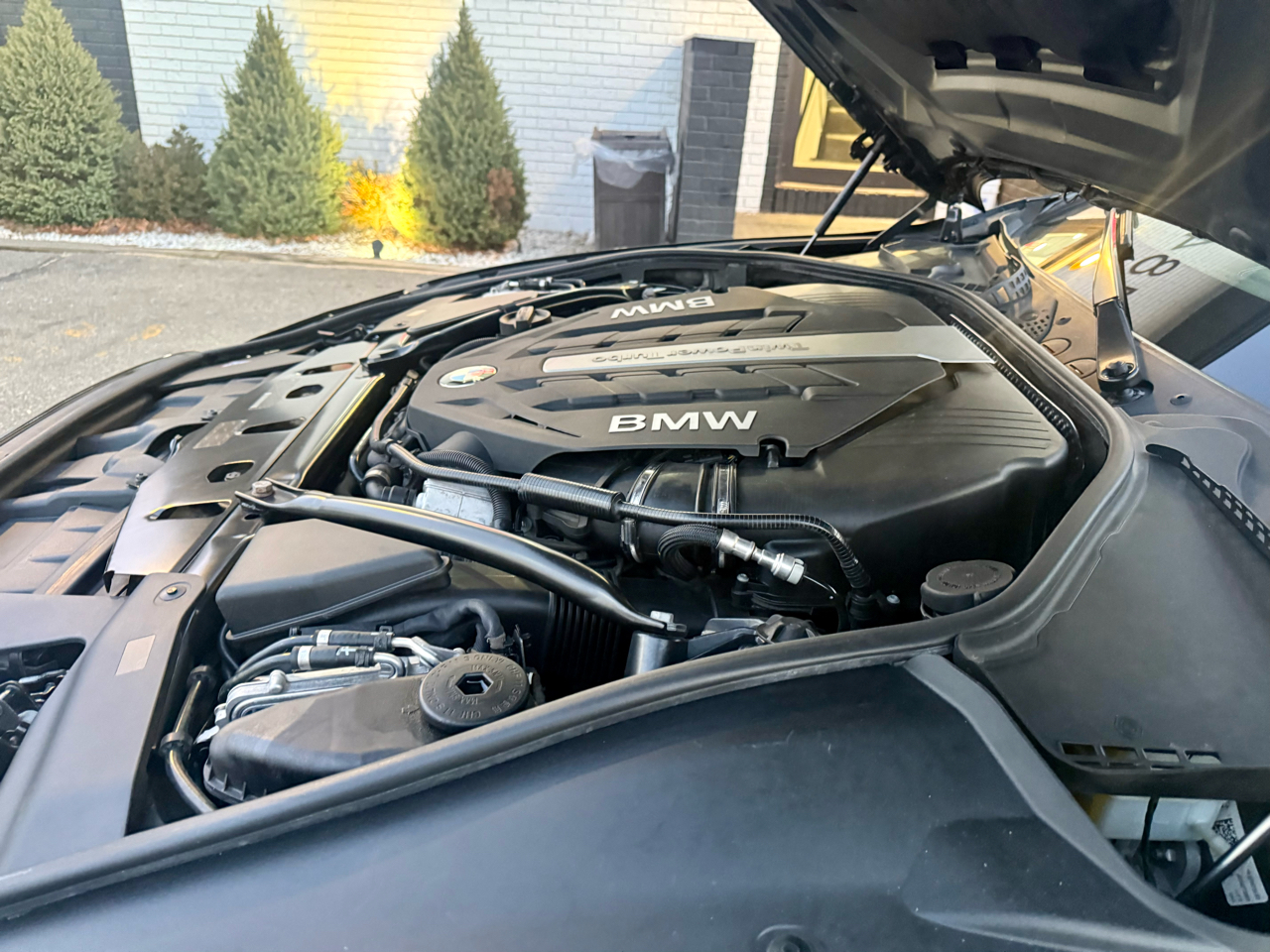 BMW 6-Series 650xi Convertible 2014