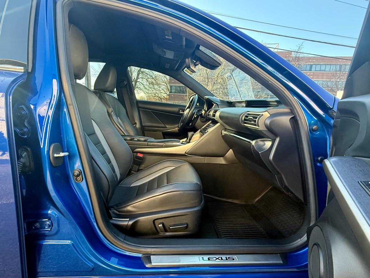 Lexus IS F SPORT 300 RWD 2020