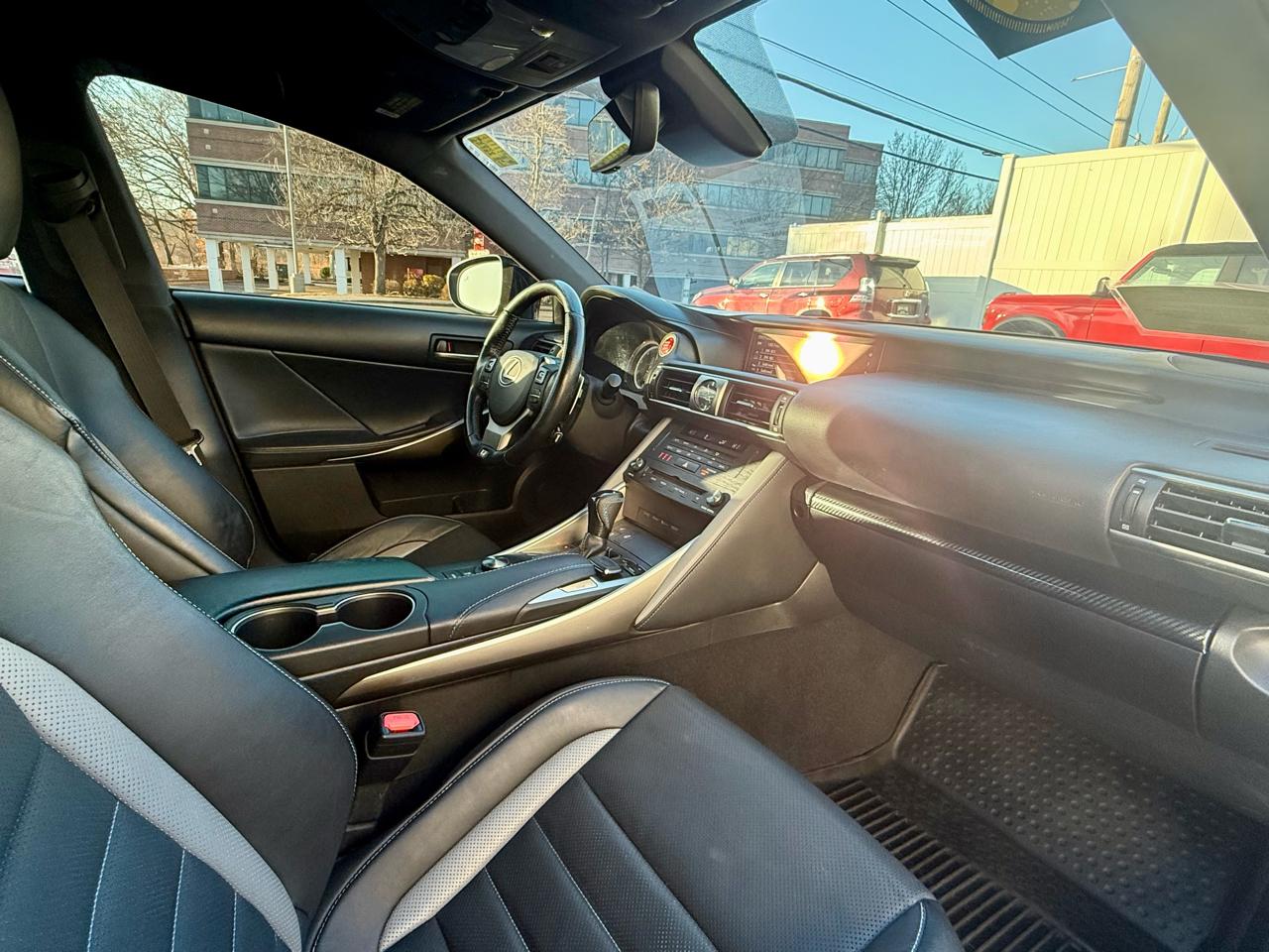 Lexus IS F SPORT 300 RWD 2020