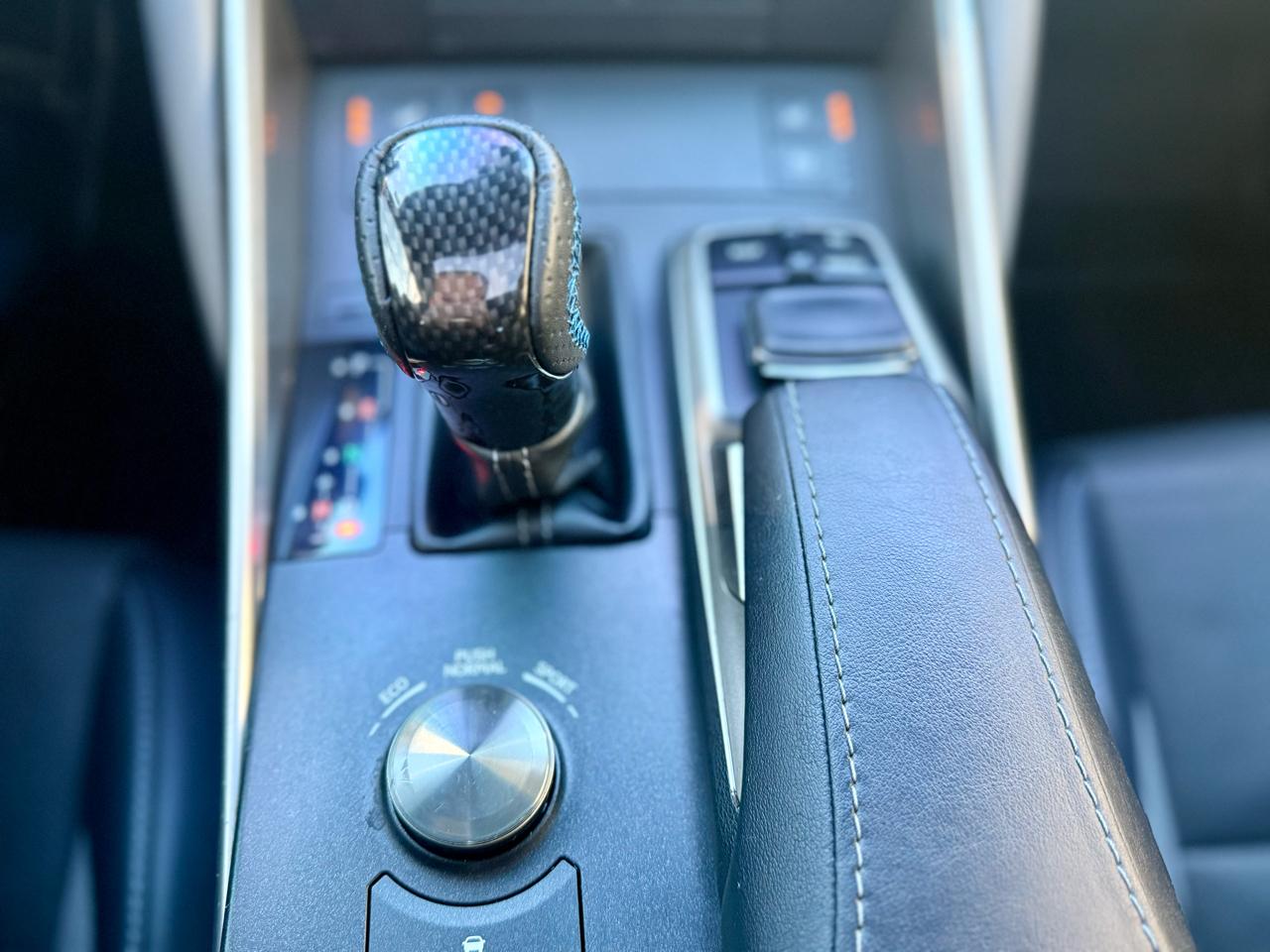 Lexus IS F SPORT 300 RWD 2020