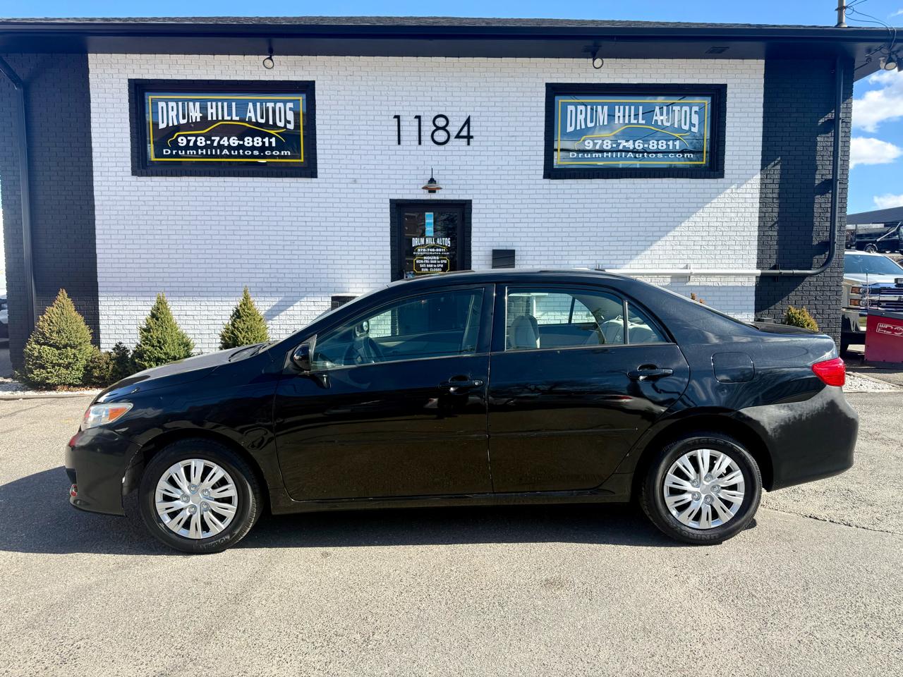 Toyota Corolla Base 5-Speed MT 2010