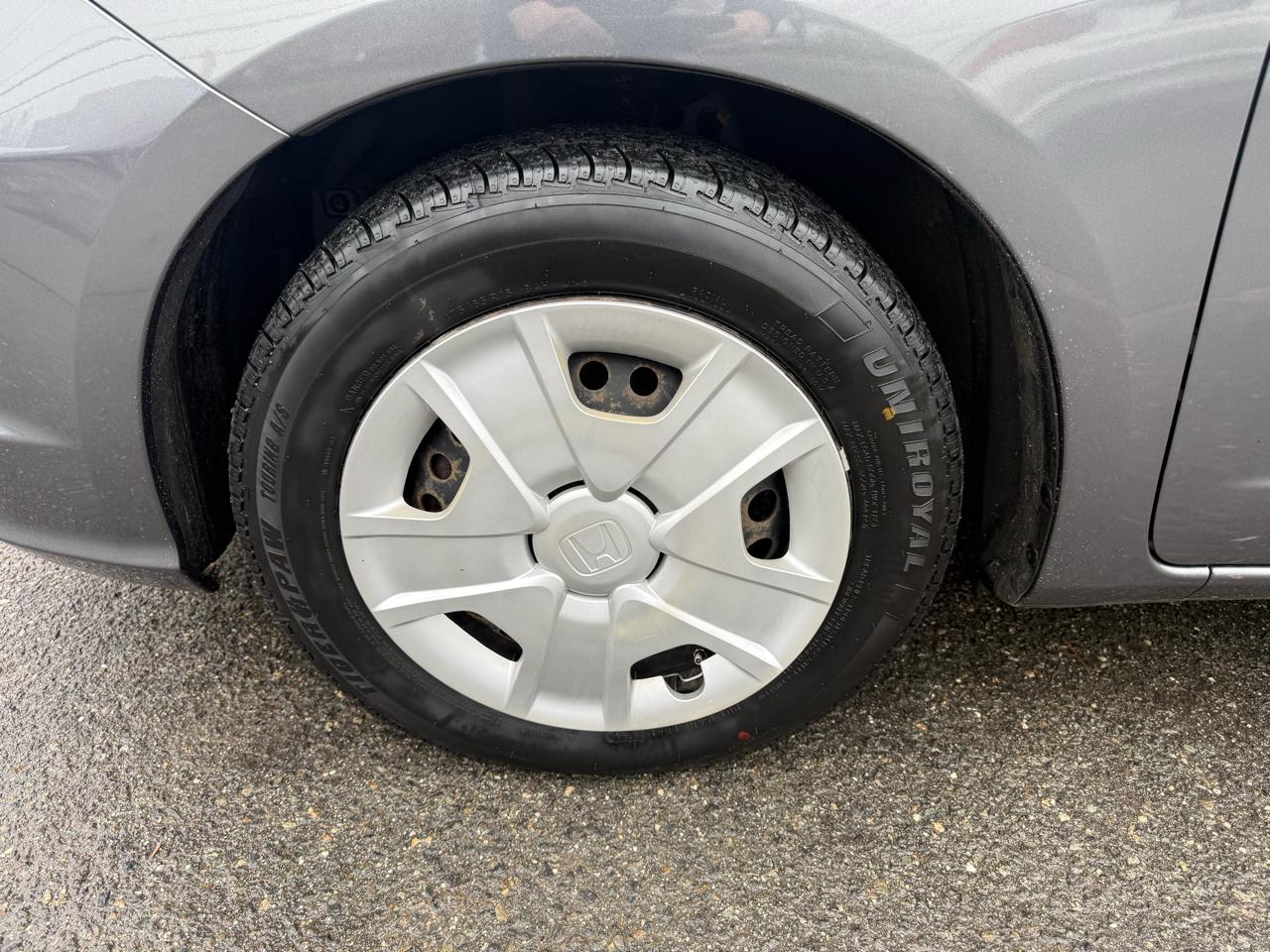 Honda Fit 5-Speed MT 2013