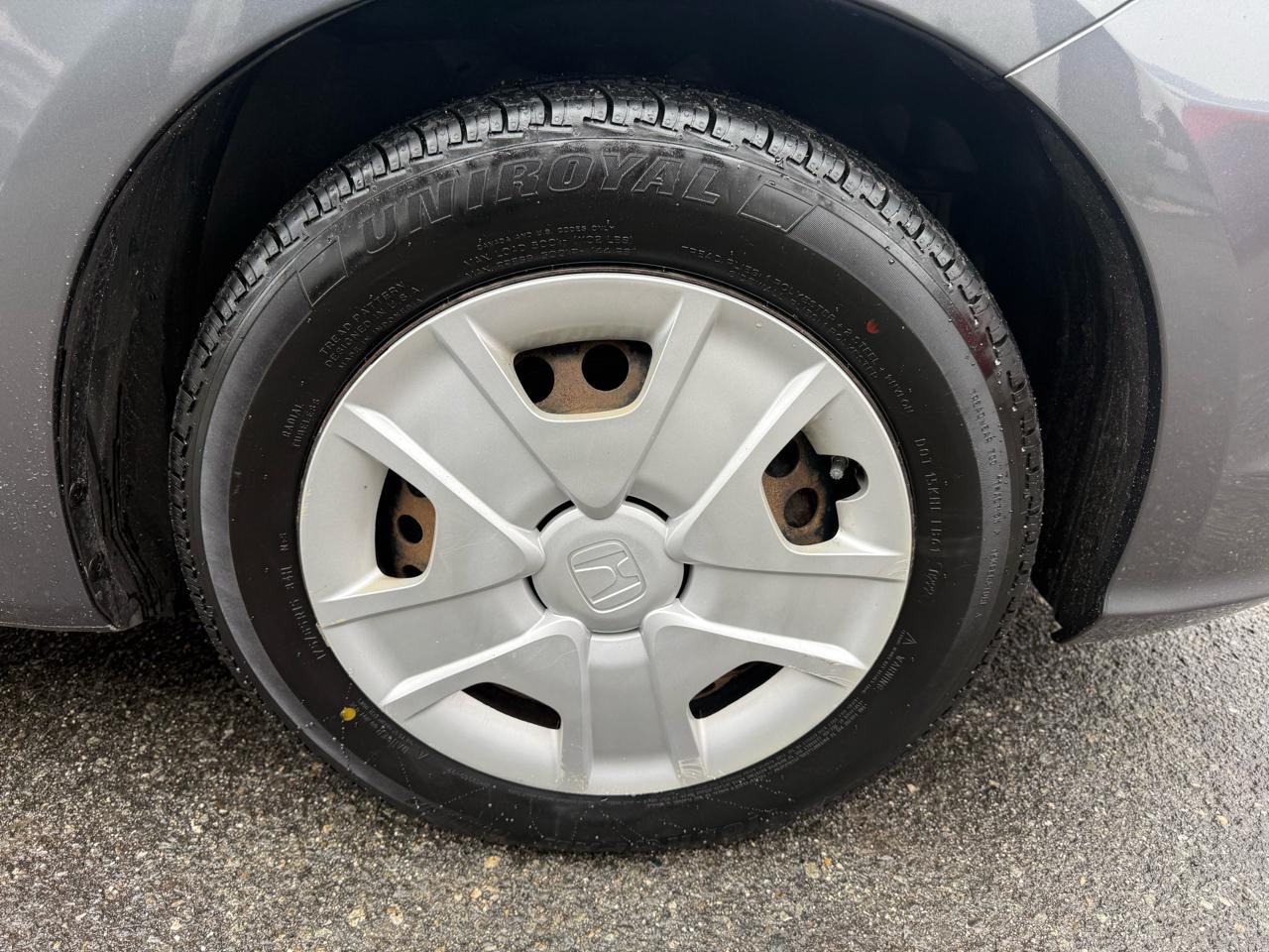 Honda Fit 5-Speed MT 2013