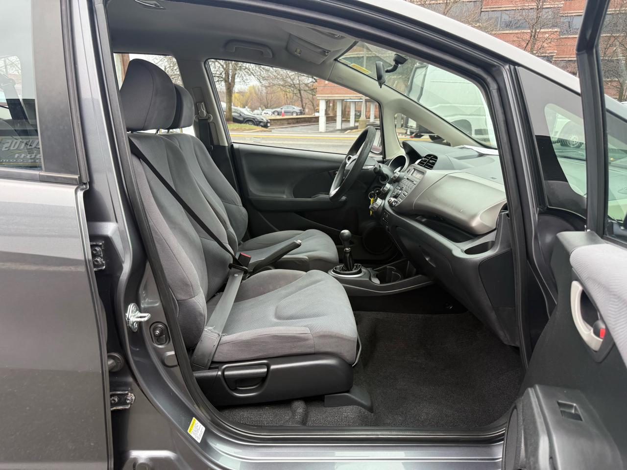 Honda Fit 5-Speed MT 2013