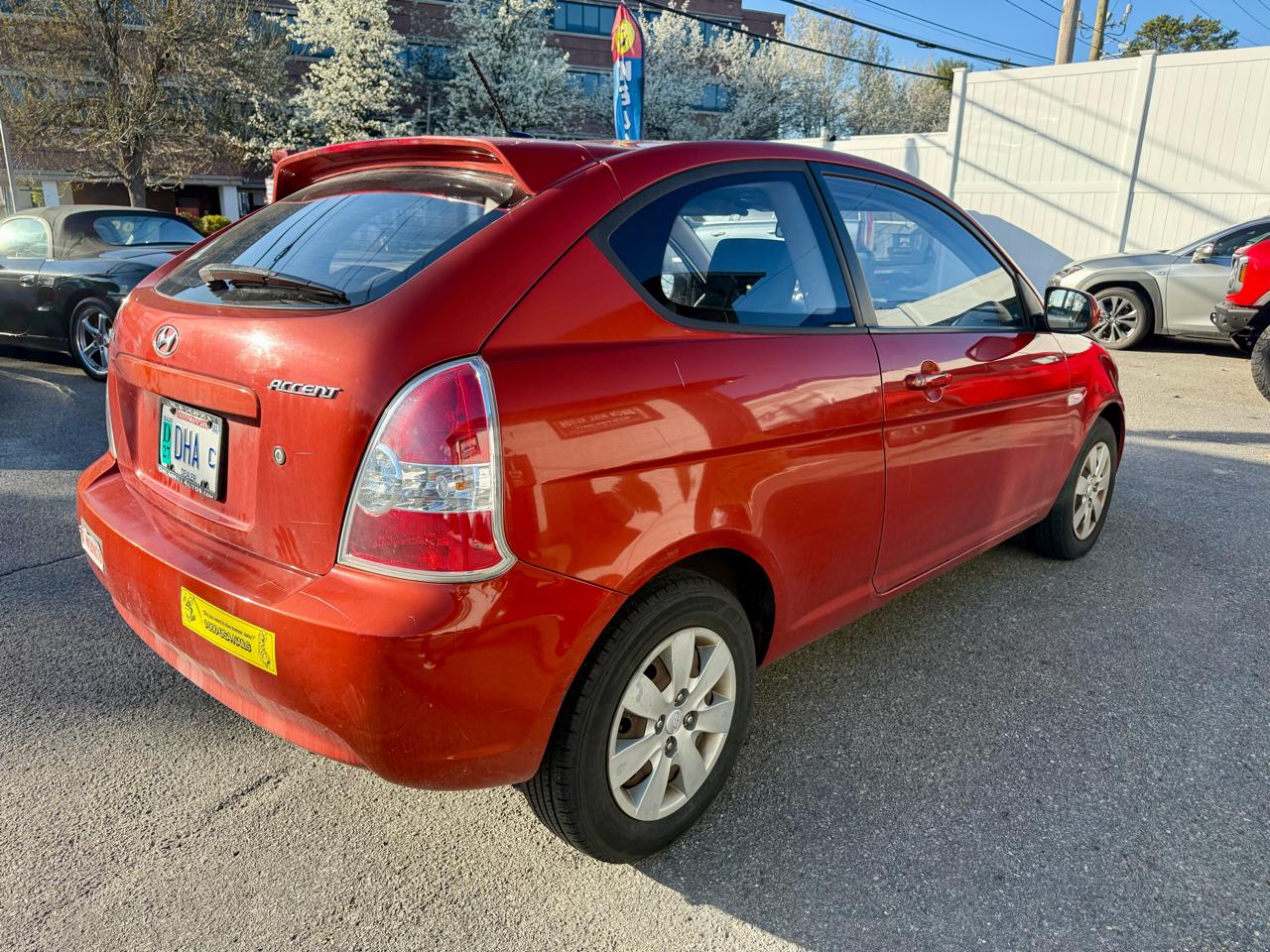 Hyundai Accent GS 3-Door 2011