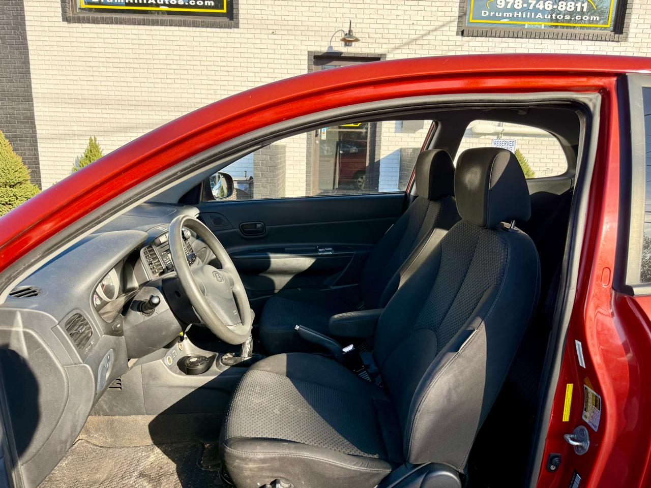 Hyundai Accent GS 3-Door 2011