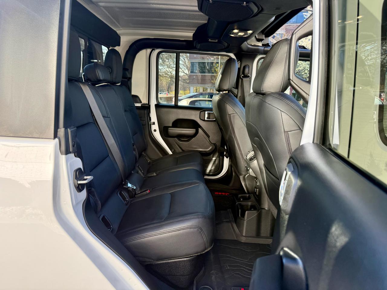 Jeep Gladiator Sport S 2021