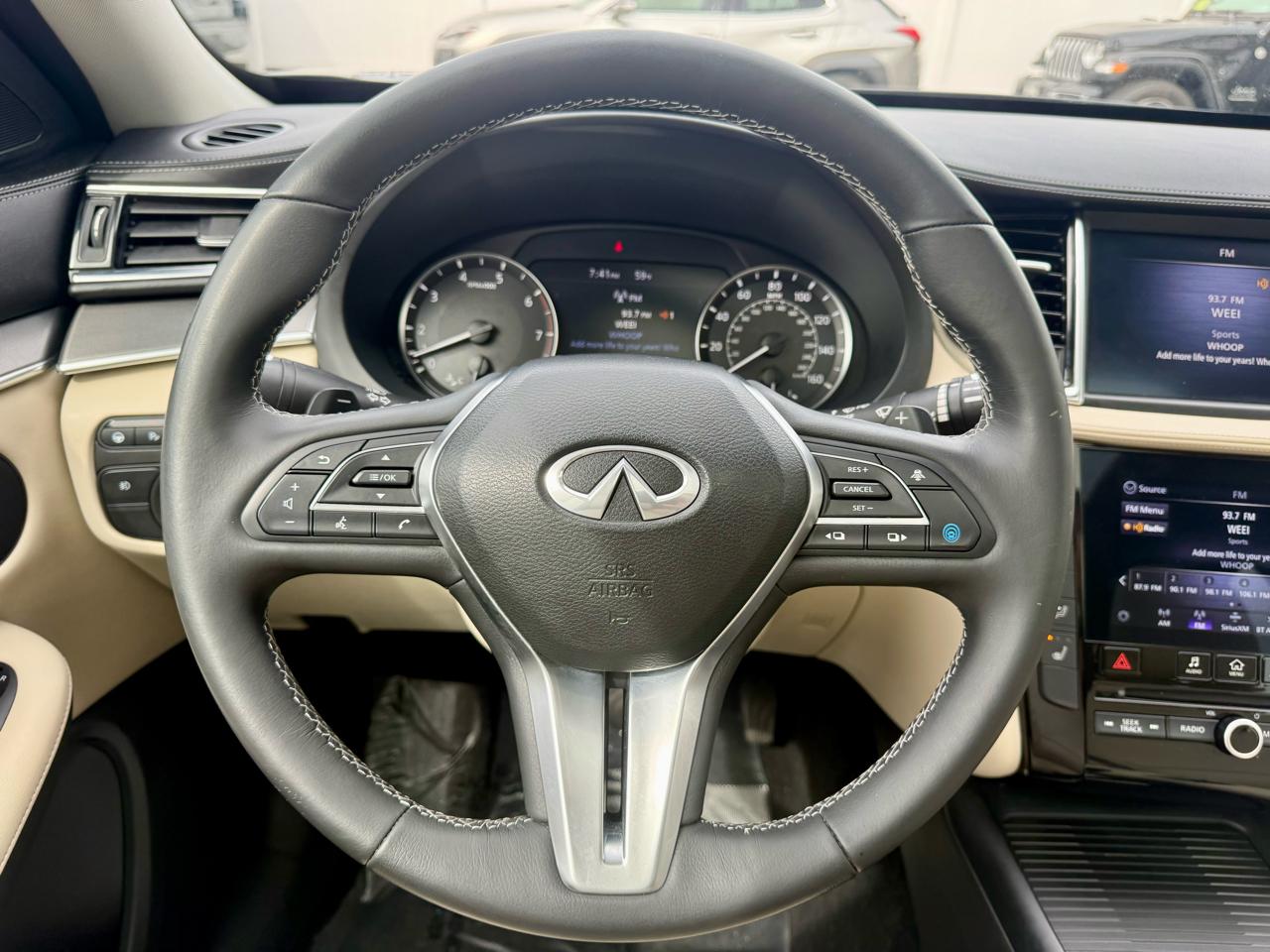 Infiniti QX50 LUXE AWD 2022