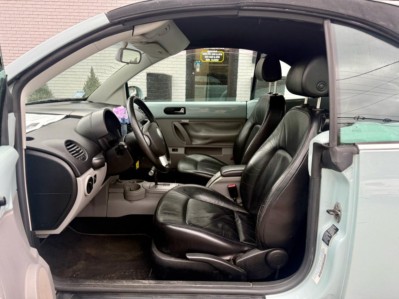 Volkswagen New Beetle GLS 1.8L Convertible 2004