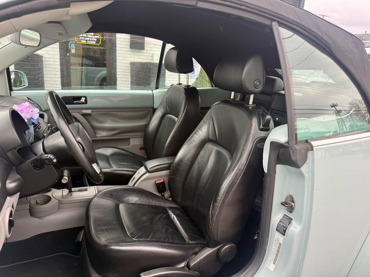 Volkswagen New Beetle GLS 1.8L Convertible 2004