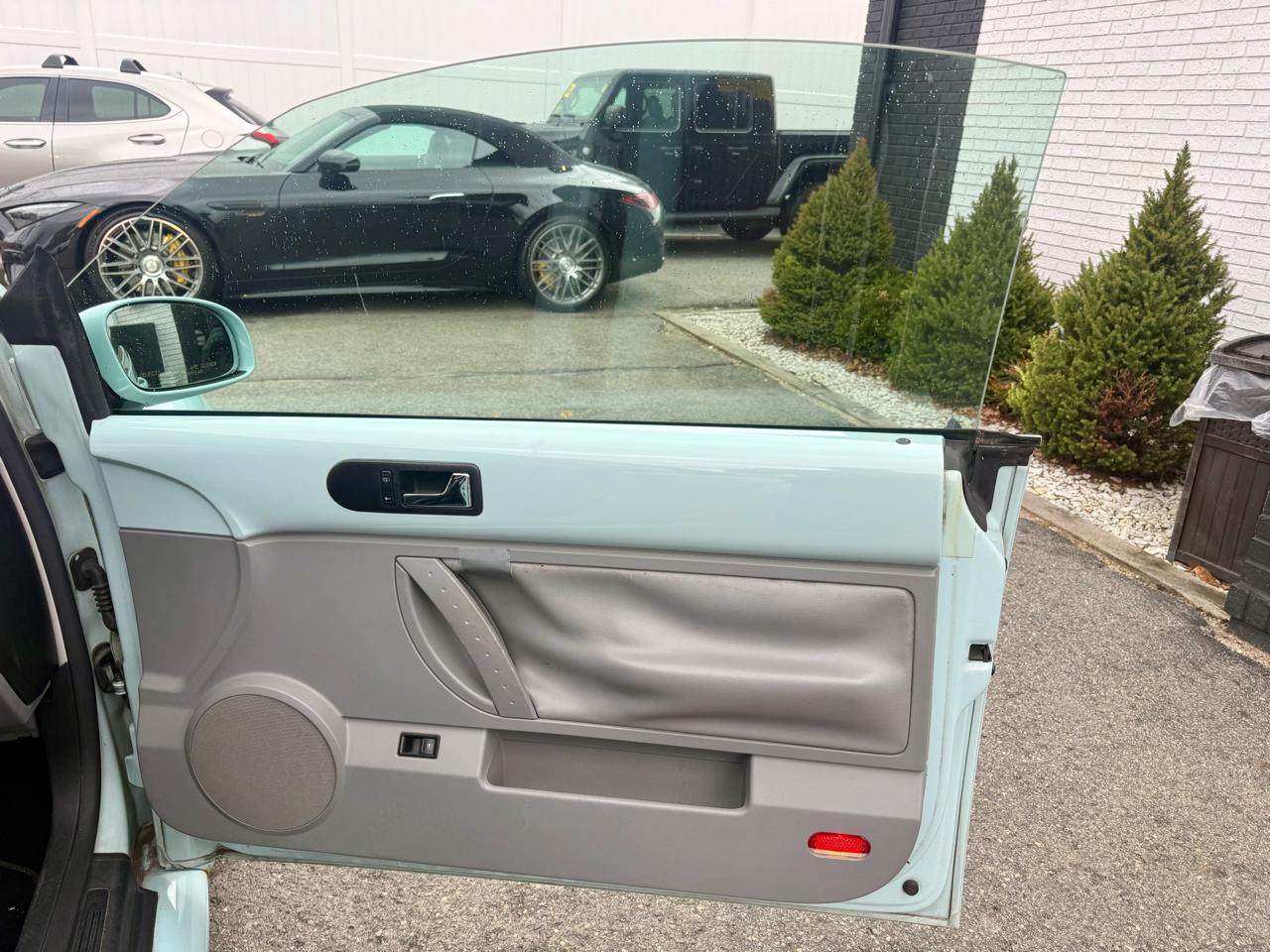 Volkswagen New Beetle GLS 1.8L Convertible 2004
