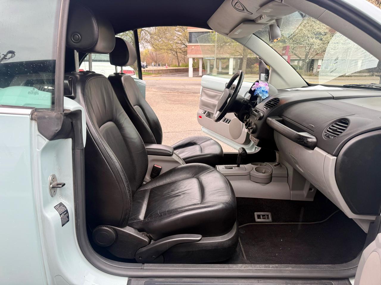 Volkswagen New Beetle GLS 1.8L Convertible 2004