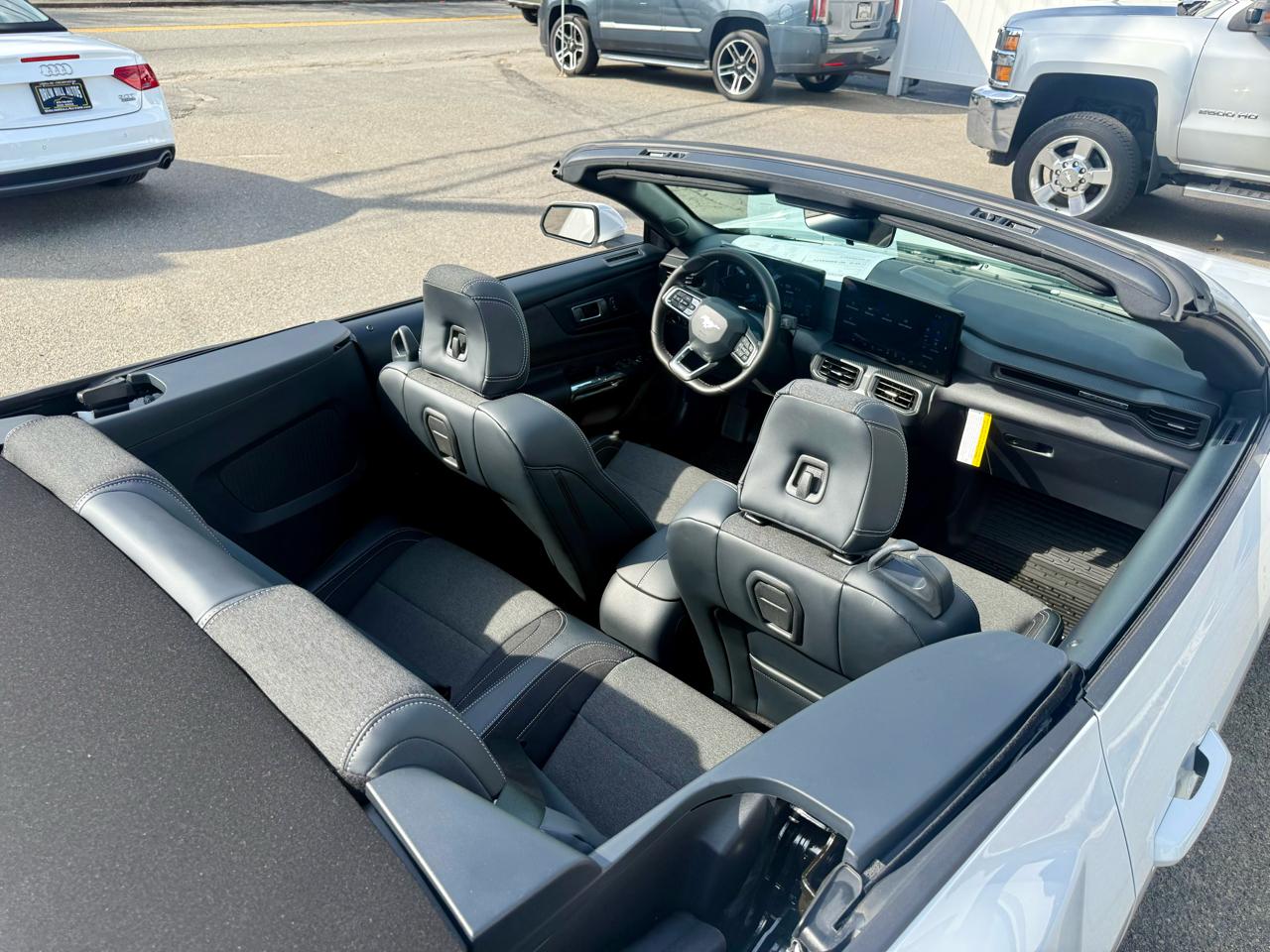 Ford Mustang EcoBoost Premium Convertible 2024
