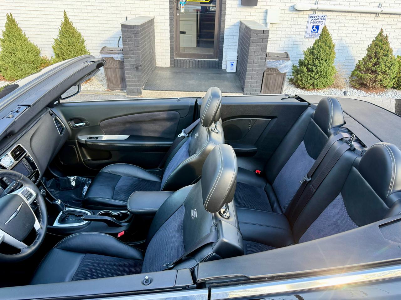 Chrysler 200 S Convertible 2012