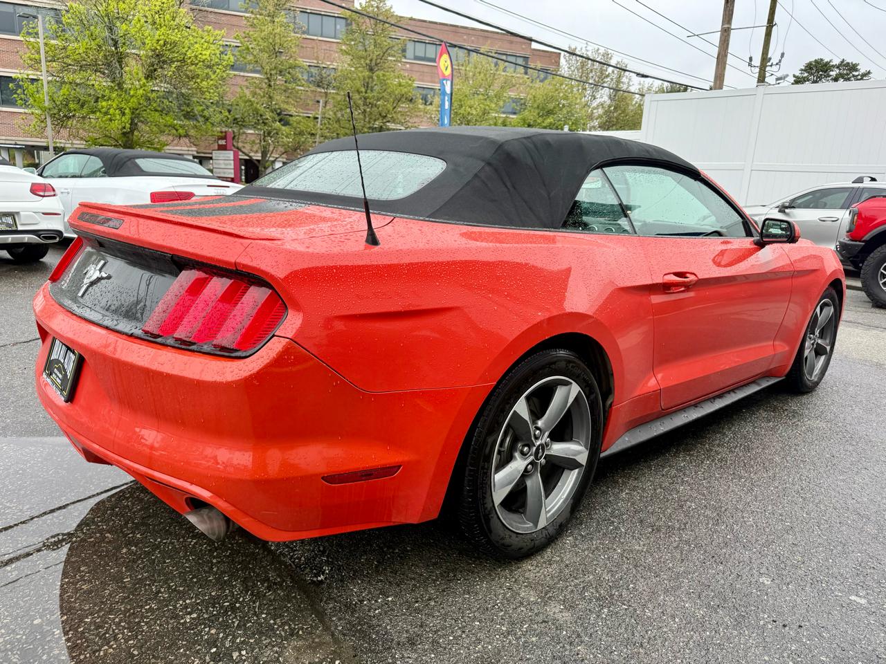 Ford Mustang V6 Convertible 2015