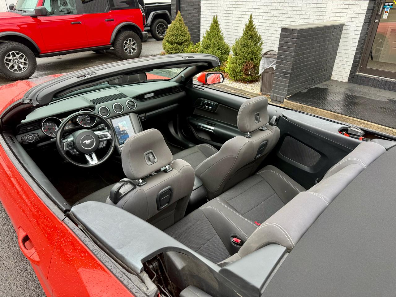 Ford Mustang V6 Convertible 2015