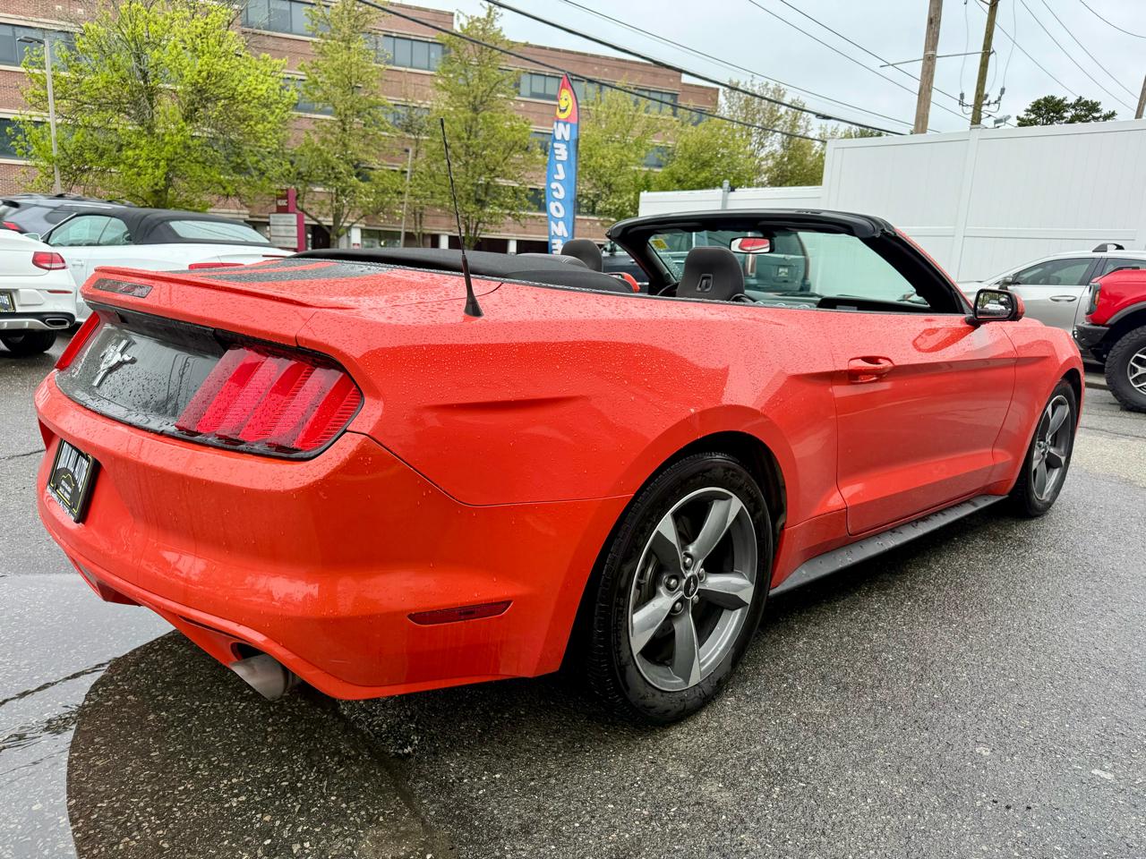 Ford Mustang V6 Convertible 2015