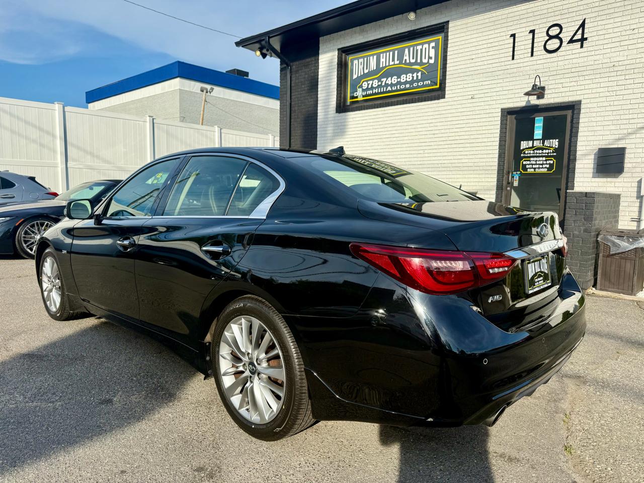 Infiniti Q50 2.0t LUXE AWD 2018