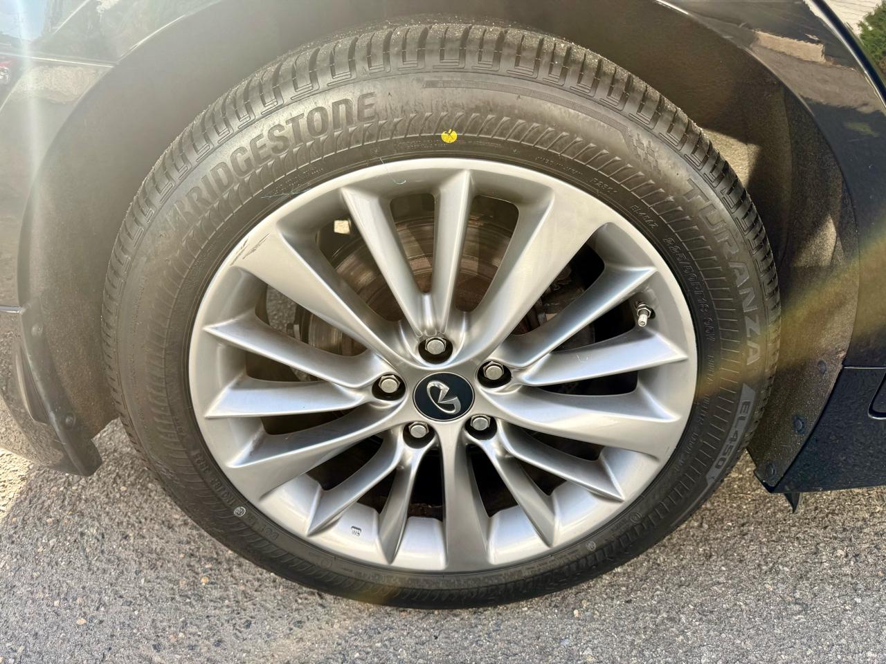 Infiniti Q50 2.0t LUXE AWD 2018