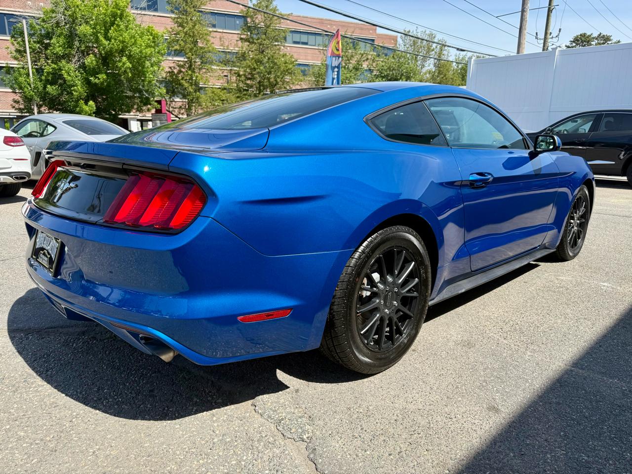 Ford Mustang V6 Coupe 2017