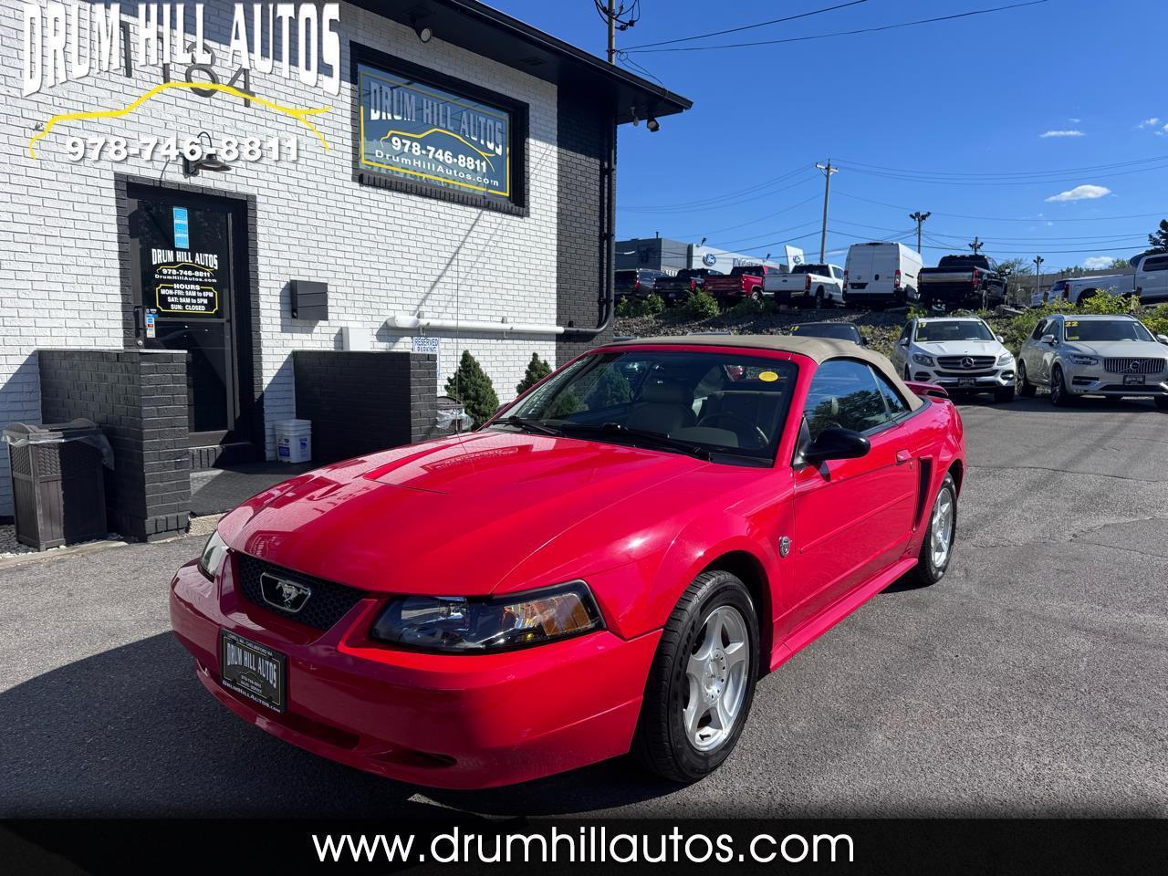 Ford Mustang Deluxe Convertible 2004