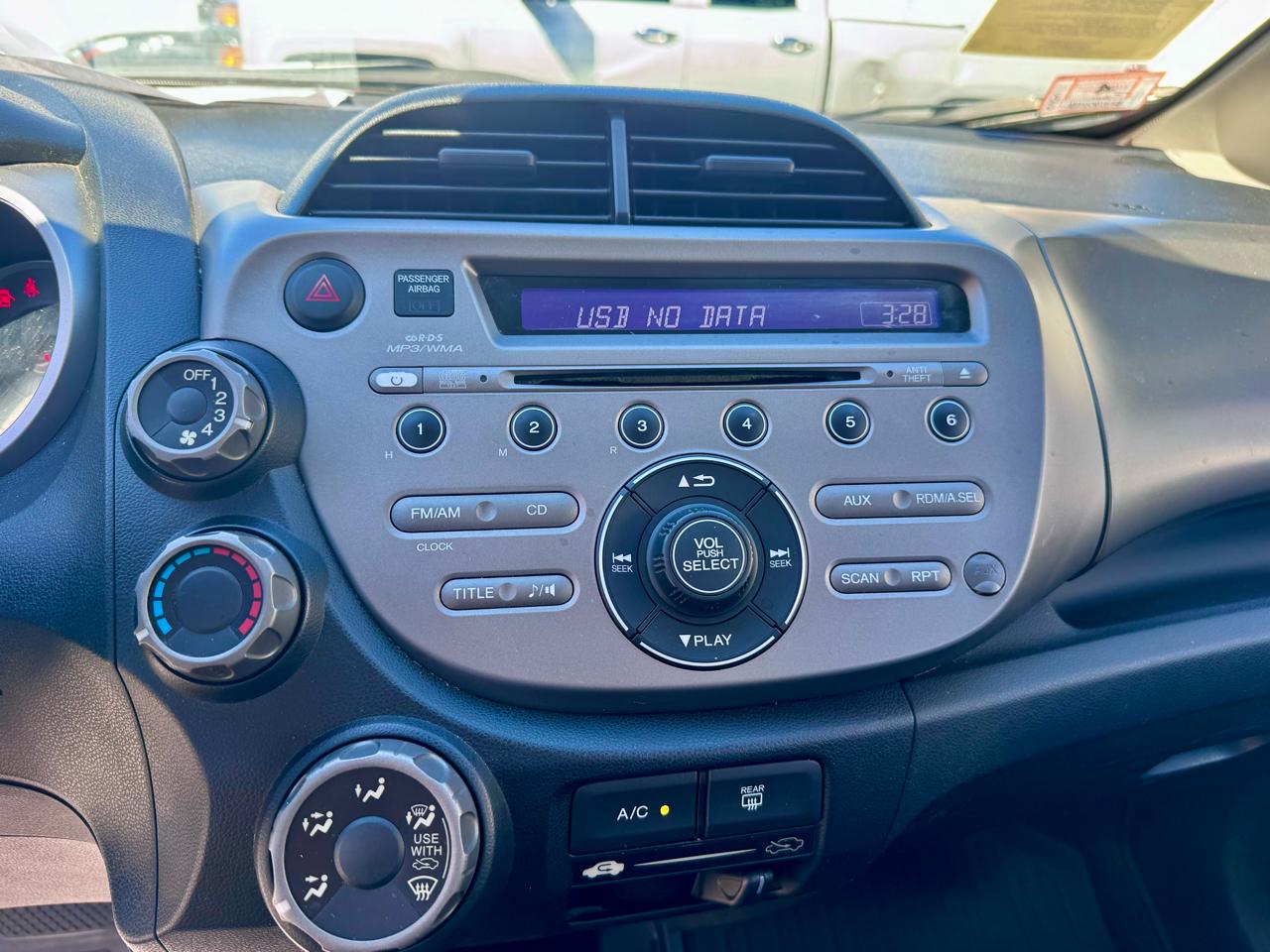 Honda Fit 5-Speed AT 2013