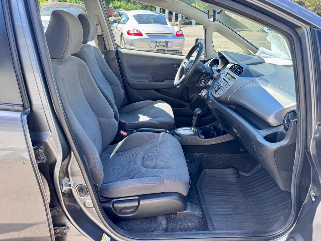 Honda Fit 5-Speed AT 2013