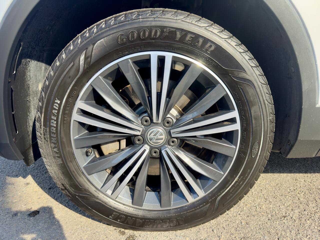 Volkswagen Tiguan SEL 4D SUV 4Motion 2018