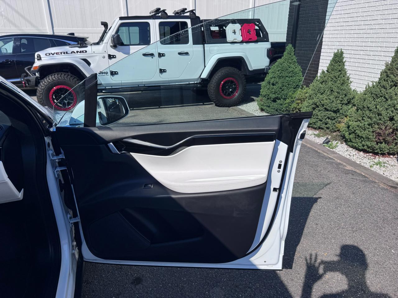 Tesla Model X Long Range 4D SUV AWD 2019