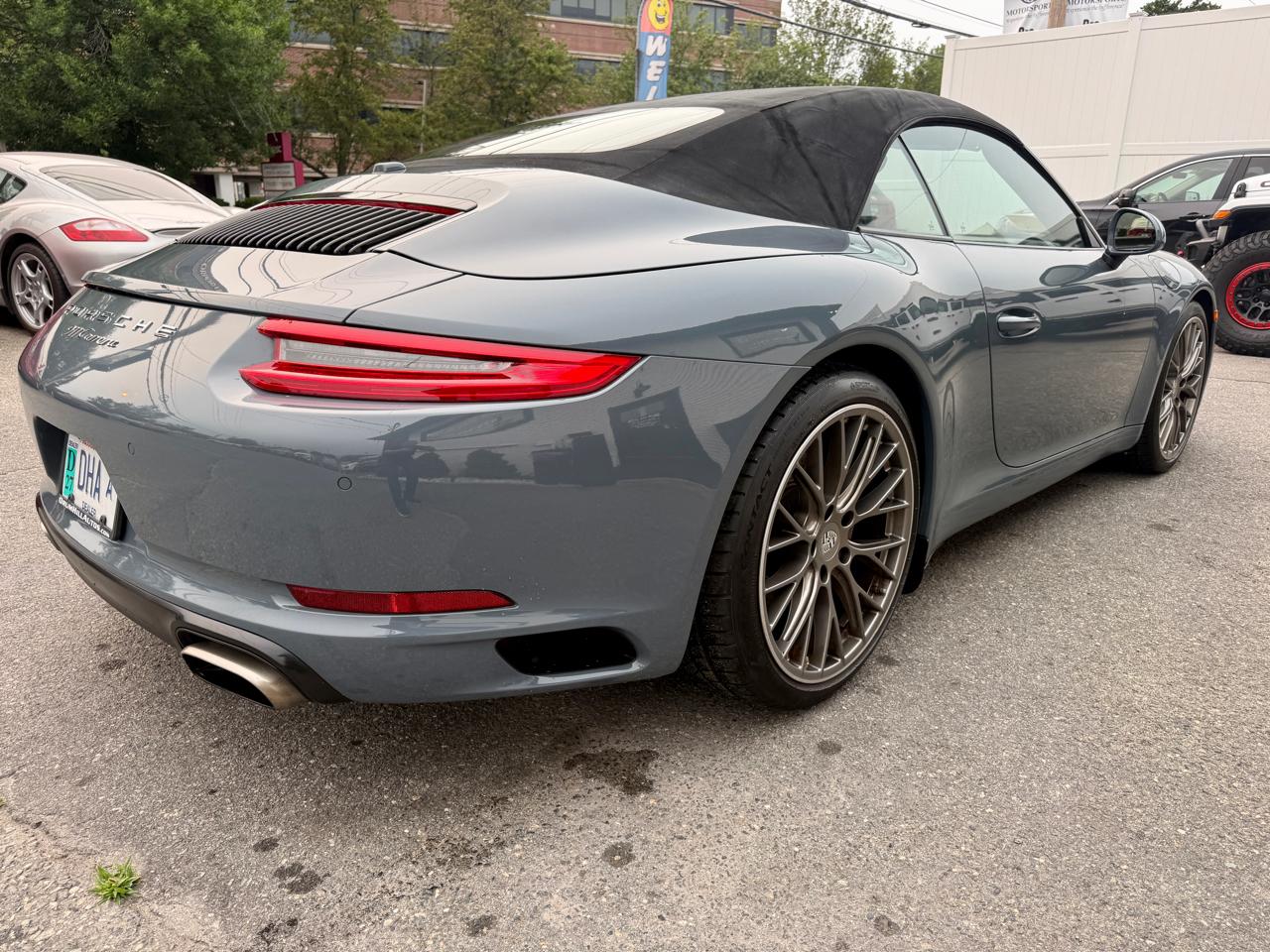 Porsche 911 Carrera Cabriolet 2017