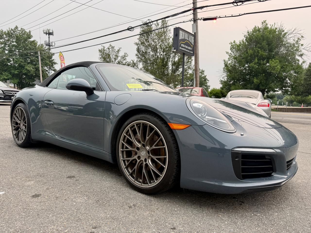 Porsche 911 Carrera Cabriolet 2017