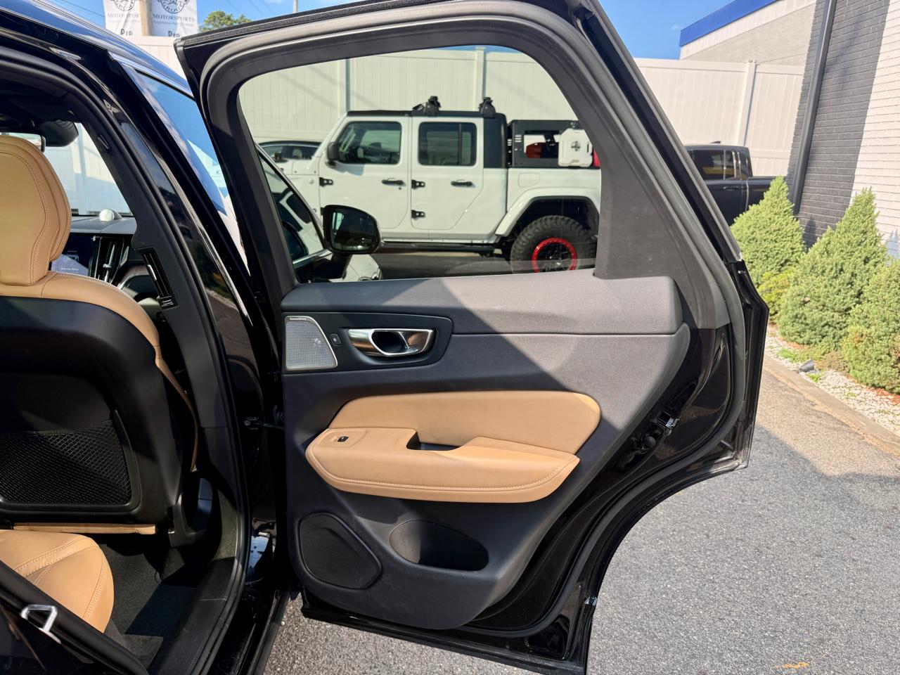 Volvo XC60 B5 Inscription AWD 2022