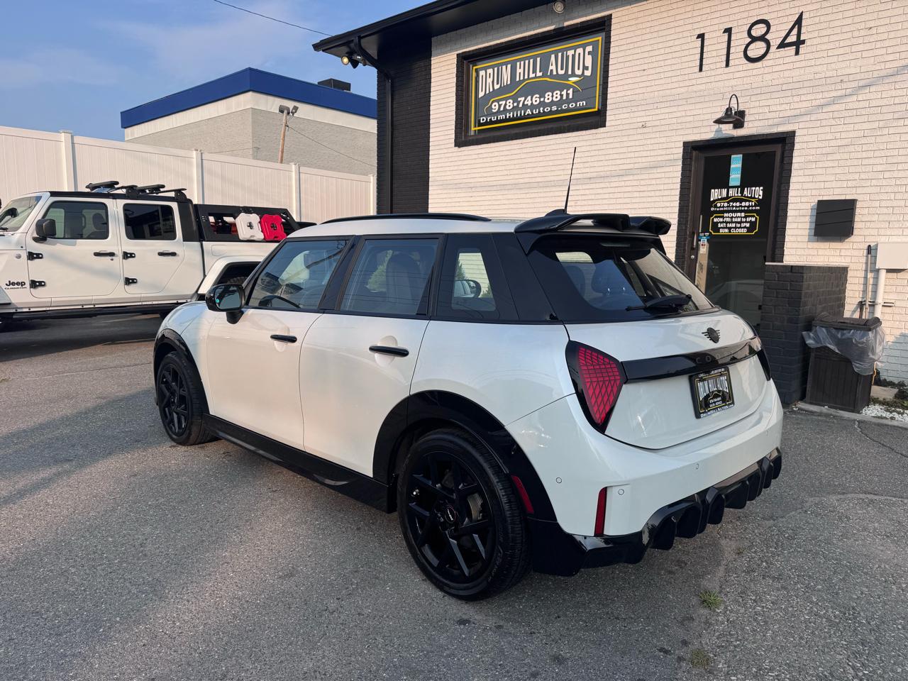 MINI Cooper JCW Signature Plus Convertible 2025