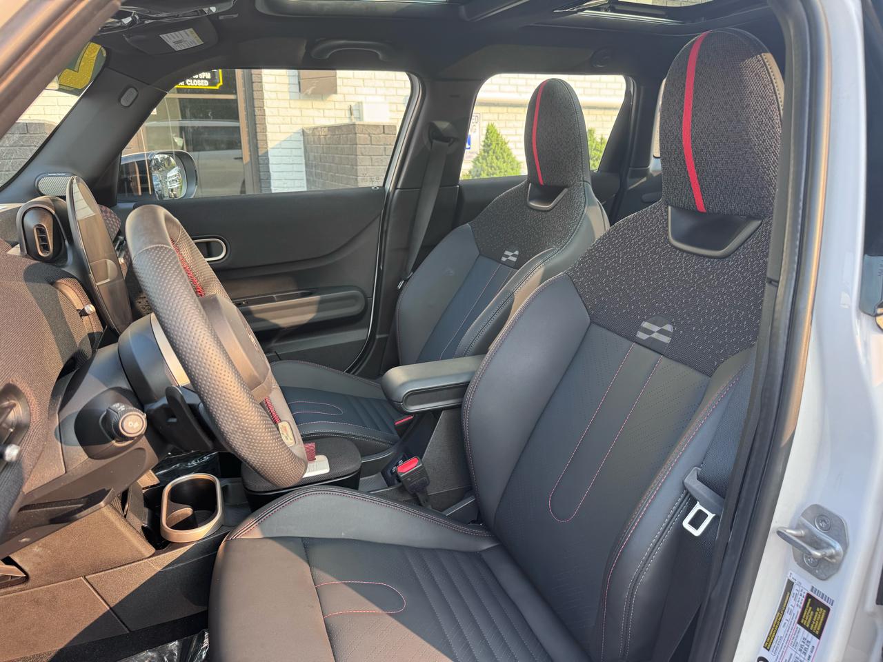 MINI Cooper JCW Signature Plus Convertible 2025