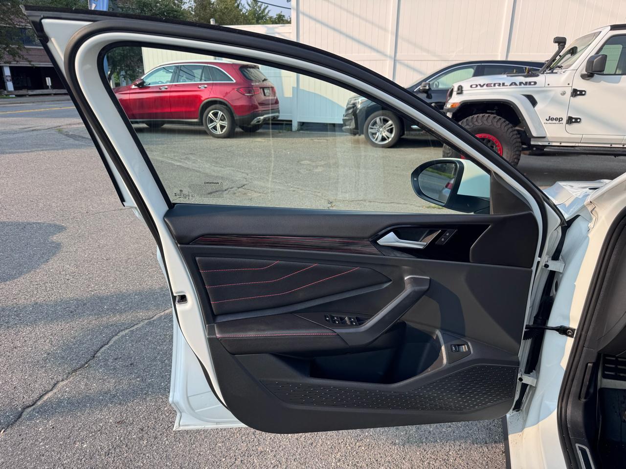 Volkswagen Jetta GLI Autobahn 6M 2024