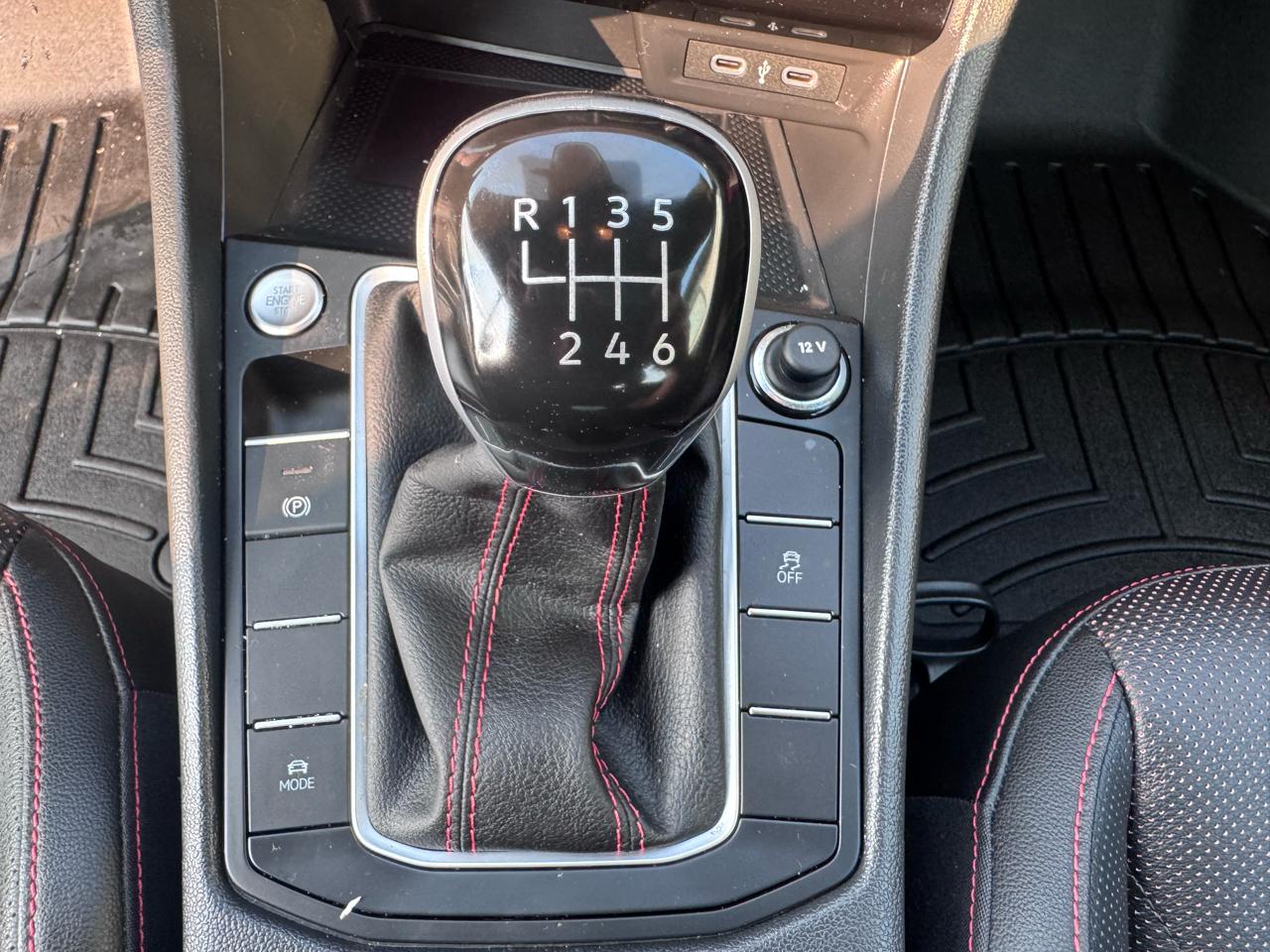Volkswagen Jetta GLI Autobahn 6M 2024