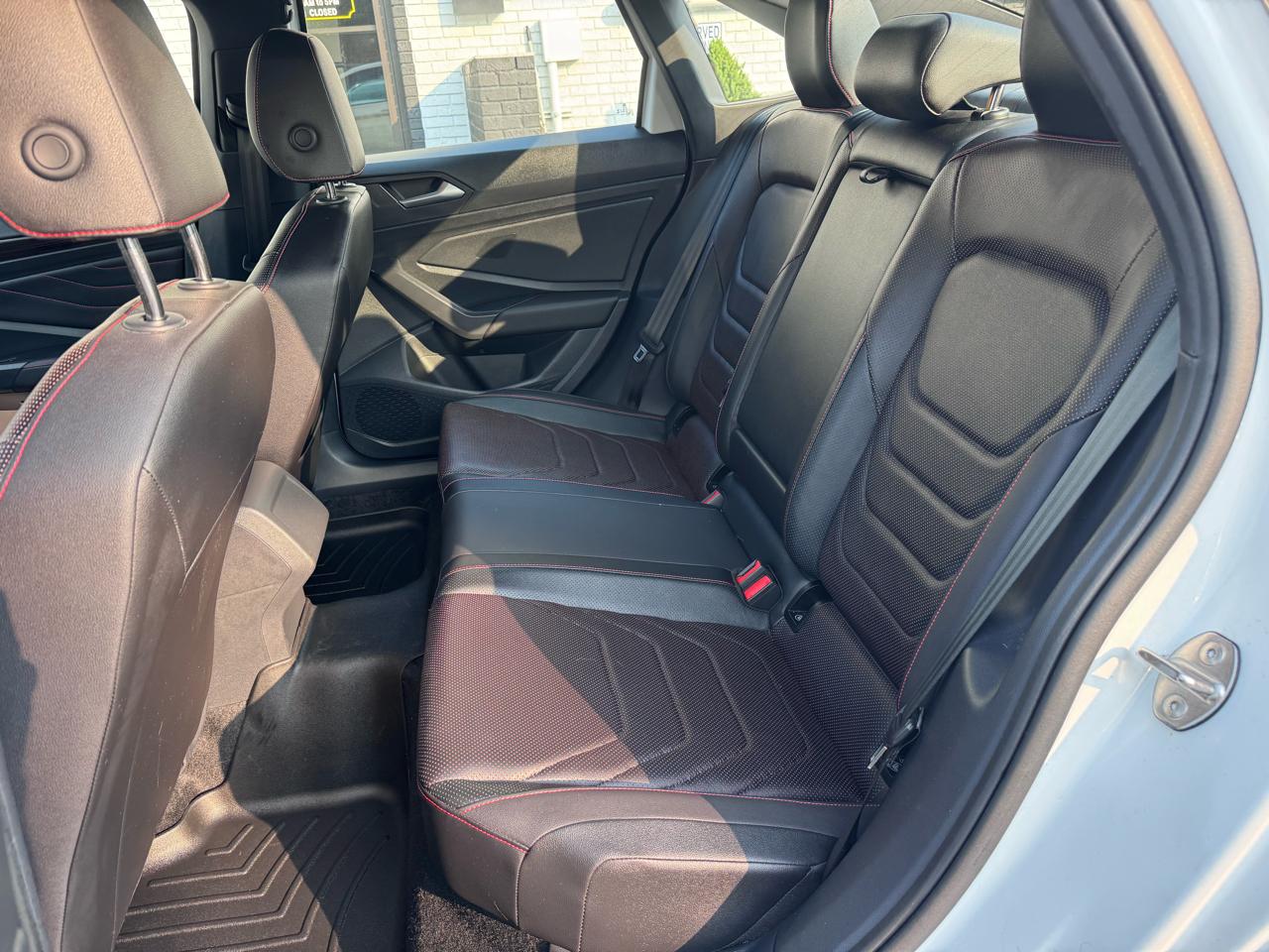Volkswagen Jetta GLI Autobahn 6M 2024