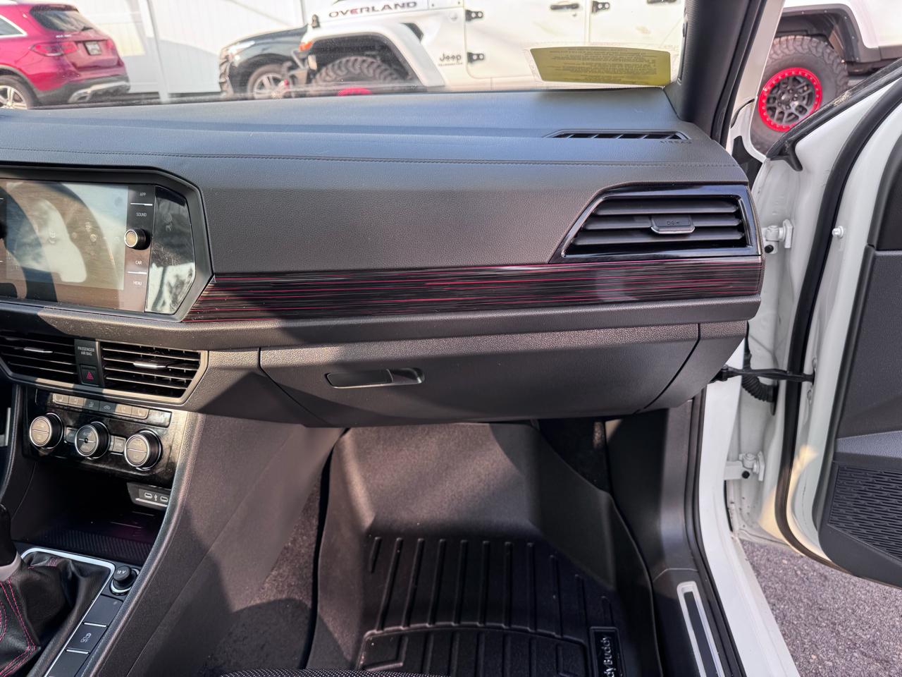 Volkswagen Jetta GLI Autobahn 6M 2024