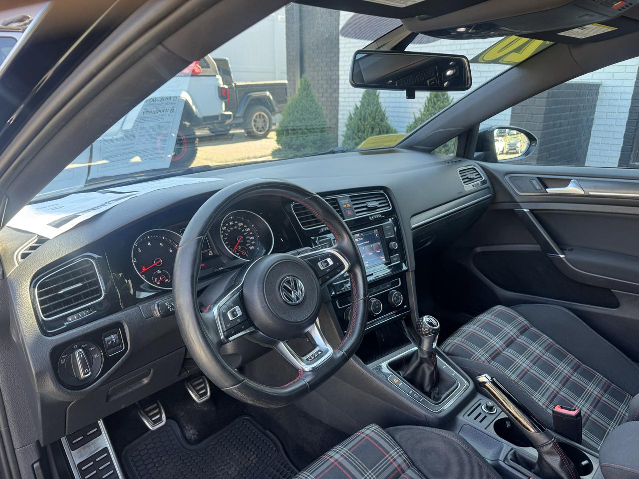 Volkswagen Golf GTI SE 6M 2020