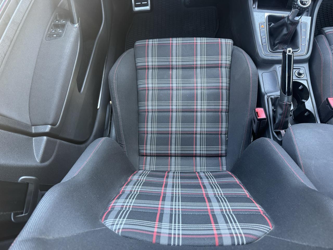Volkswagen Golf GTI SE 6M 2020