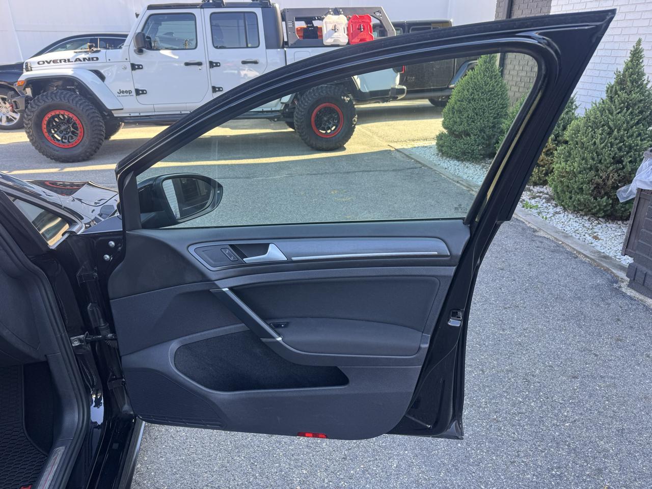 Volkswagen Golf GTI SE 6M 2020