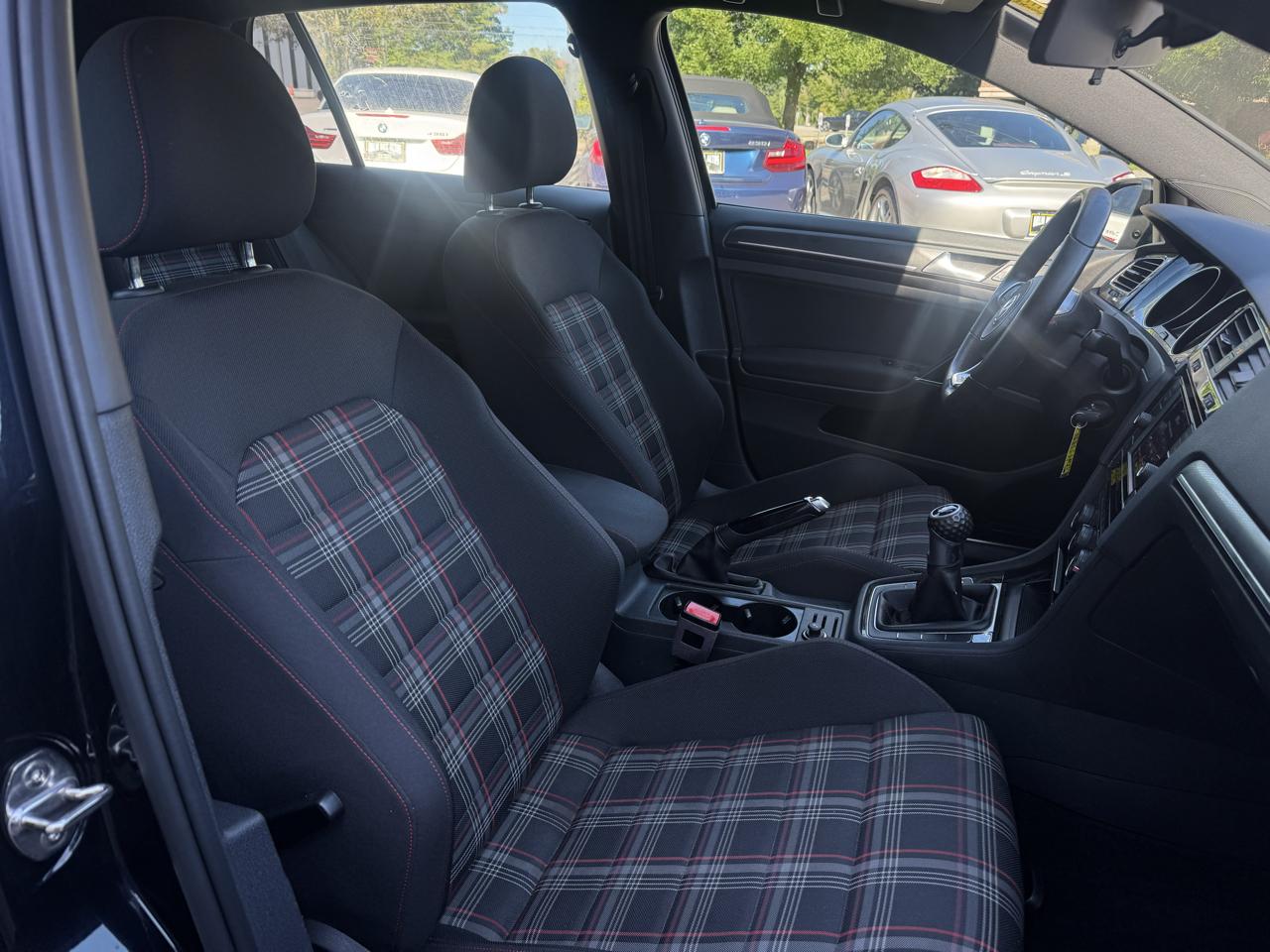 Volkswagen Golf GTI SE 6M 2020