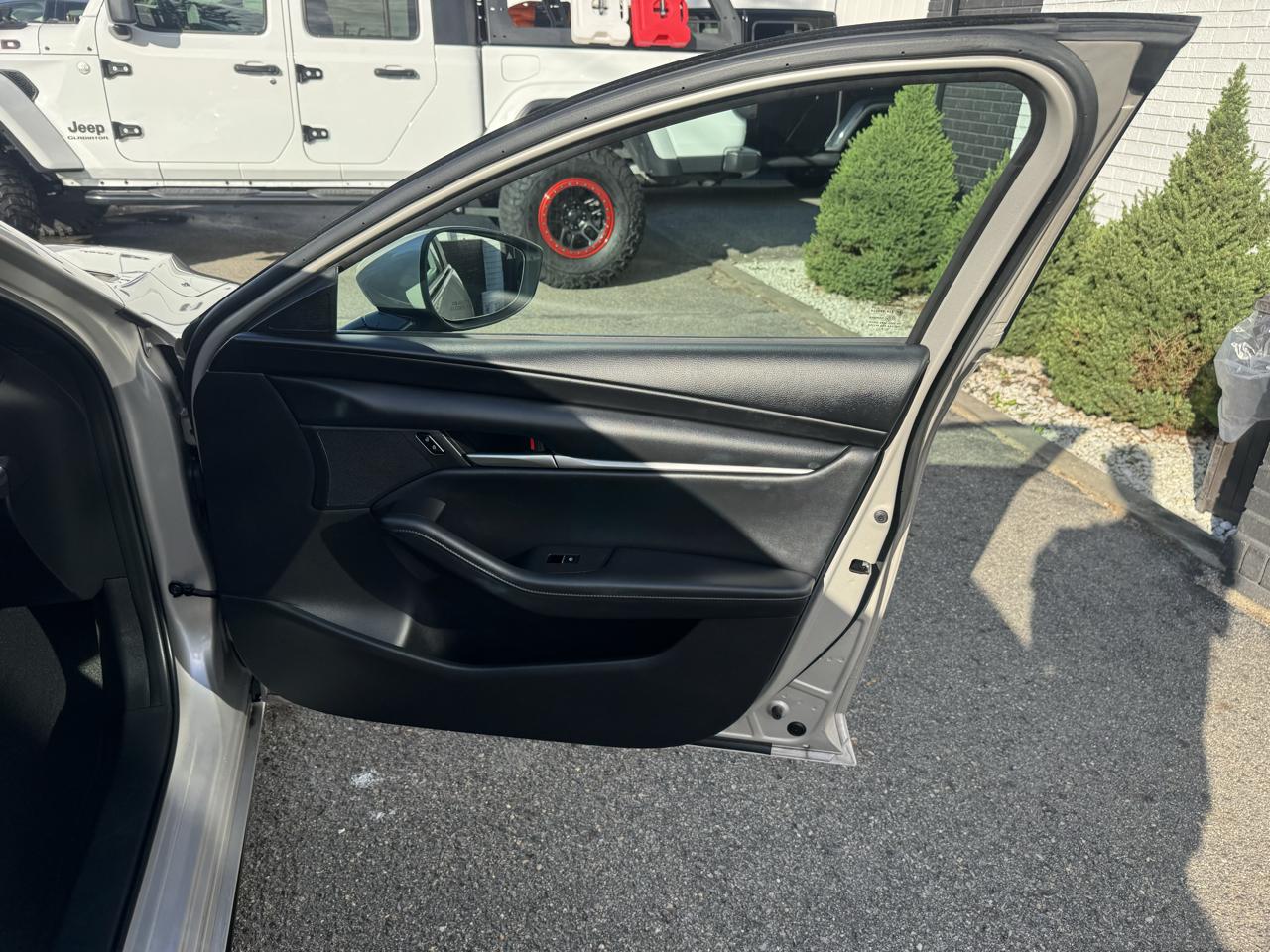 Mazda MAZDA3 Select Hatchback 2023